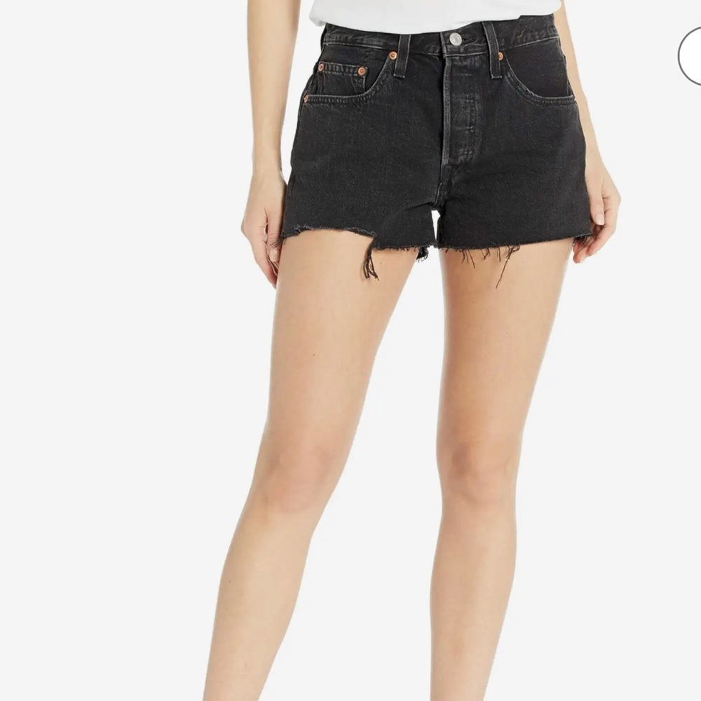 Levi's Womens 501 High-Rise Shorts, black, size 31